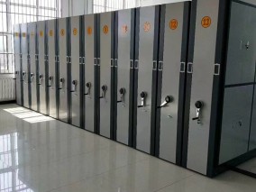 手動密集架